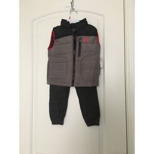 DKNY Toddler Boys 2 Piece Set Outfit Full Zip Vest & Jogger Jeans Size 3T